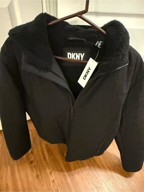 DKNY Black Men's Bomber Jacket with Sherpa lining & Collar. New